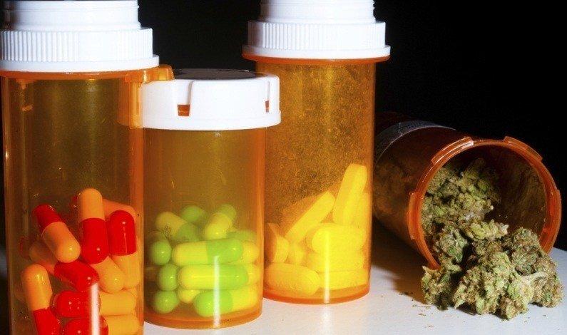 Image of medical marijuana and narcotic pain killers