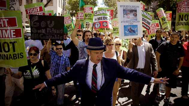Steve DeAngelo at a protest in Oakland, California. Image: Glenn Halog/Flickr